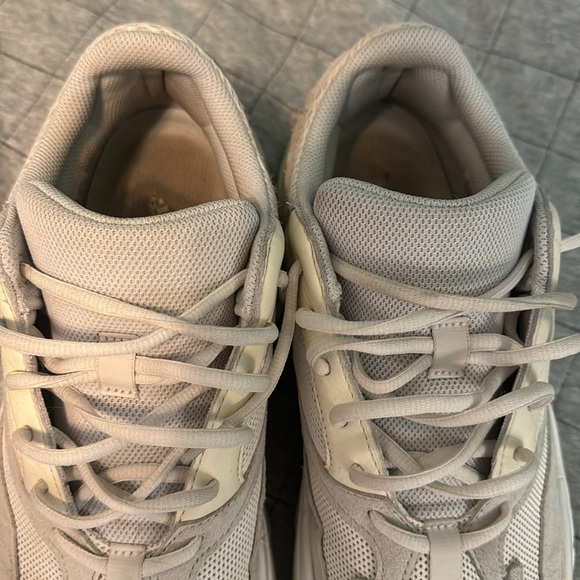 Yeezy 700 V1 Analog - Picture 7 of 9